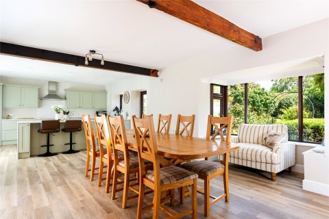 Click the photo for more details of Main Road, Shutlanger, NN12