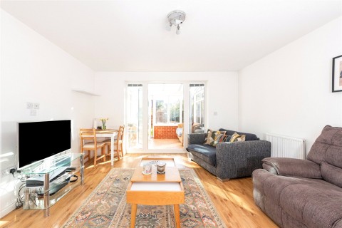 Click the photo for more details of Kiln Drive, Woburn Sands, MK17