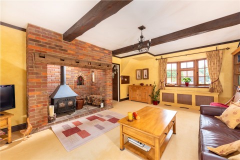 Click the photo for more details of High Street, Tingrith, MK17