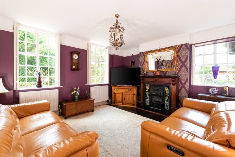 Click the photo for more details of Salford Road, Aspley Guise, MK17