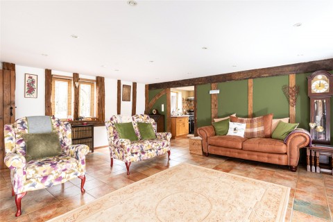 Click the photo for more details of Luton Road, Chalton, LU4