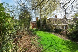 Images for High Street, Silsoe, MK45