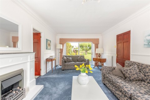 Click the photo for more details of Hillway, Woburn Sands, MK17
